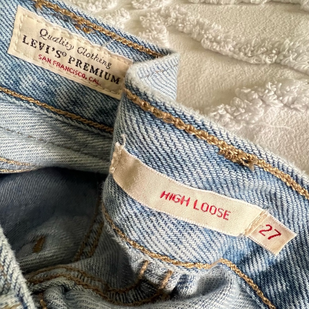 Levis Premium High Loose Light Wash Blue Wide Leg Jeans Size 27 - Picture 5 of 11